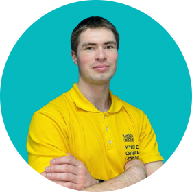 Эрик - КИБЕРшкола программирования для детей, компьютерные курсы для школьников, начинающих и подростков - KIBERone г. Тёплый Стан